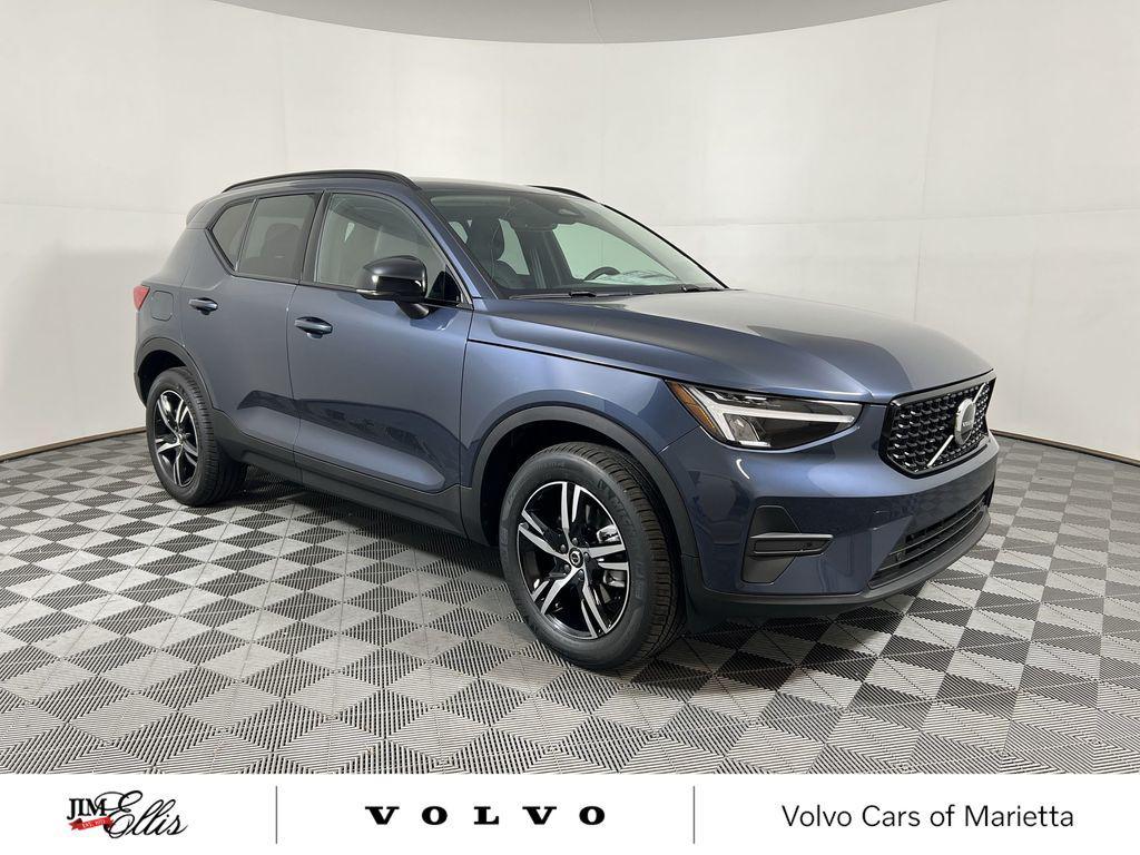new 2026 Volvo XC40 car