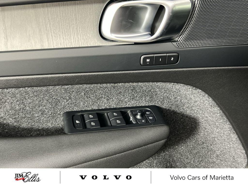 new 2026 Volvo XC40 car