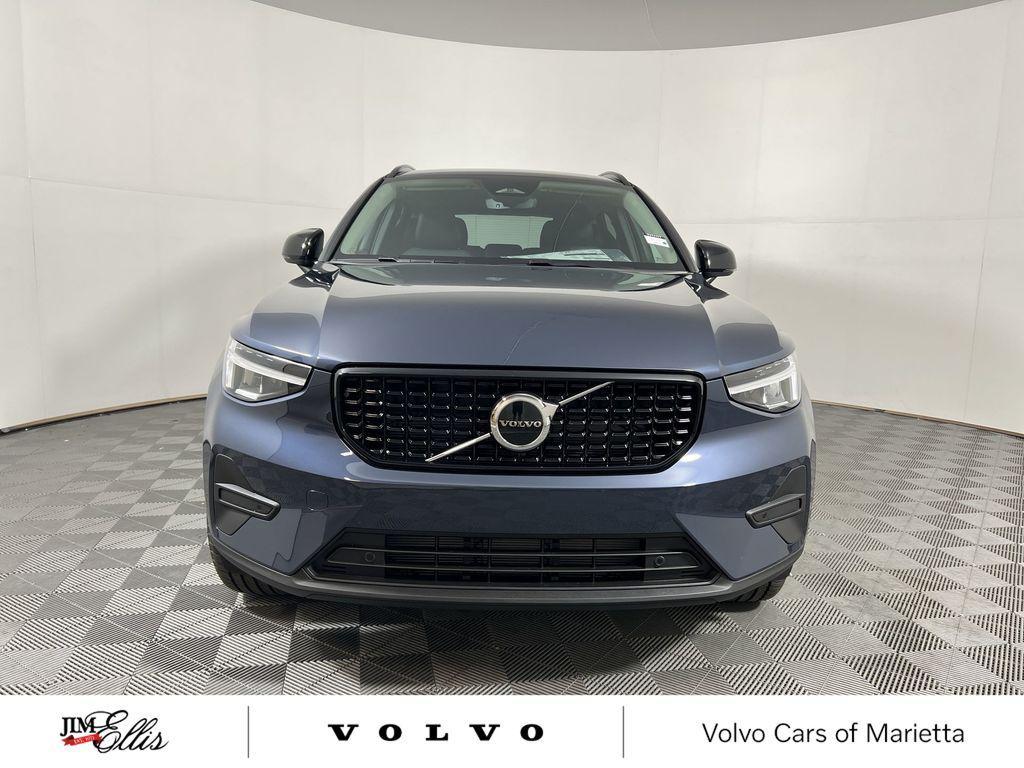new 2026 Volvo XC40 car