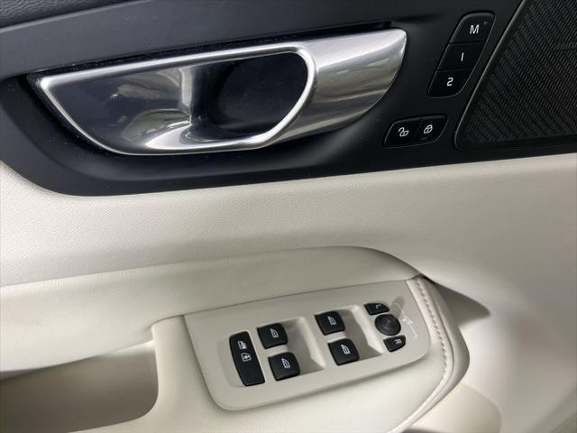 used 2022 Volvo XC60 car, priced at $39,500