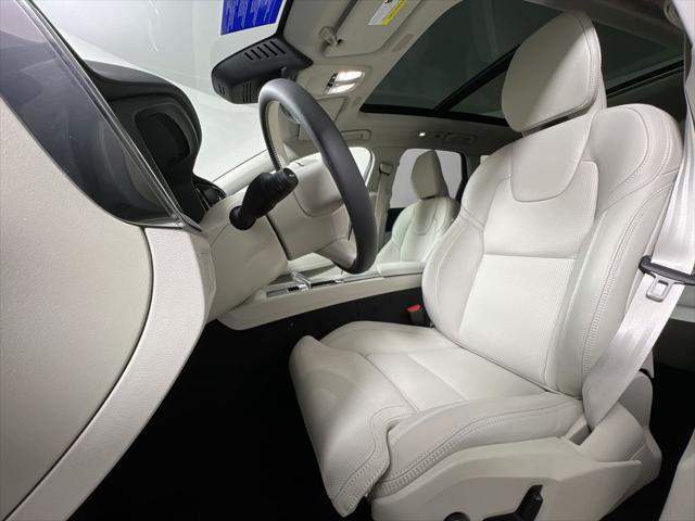 new 2025 Volvo XC60 car, priced at $60,660