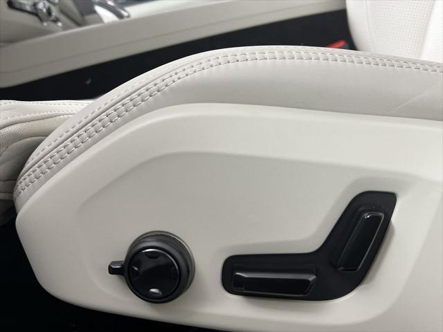 new 2025 Volvo XC60 car, priced at $60,660
