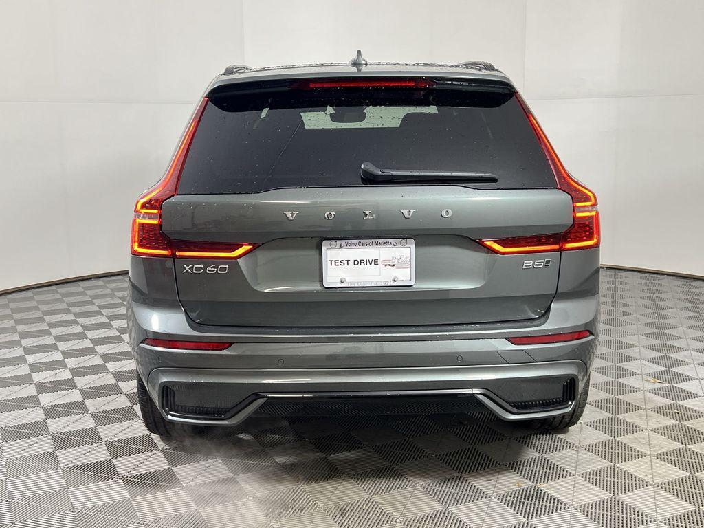 new 2026 Volvo XC60 car, priced at $58,015