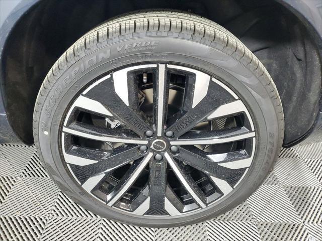 new 2025 Volvo XC90 Plug-In Hybrid car, priced at $76,805