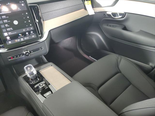 new 2025 Volvo XC90 Plug-In Hybrid car, priced at $76,805