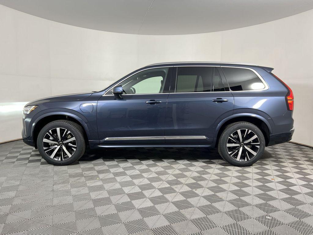 new 2026 Volvo XC90 Plug-In Hybrid car