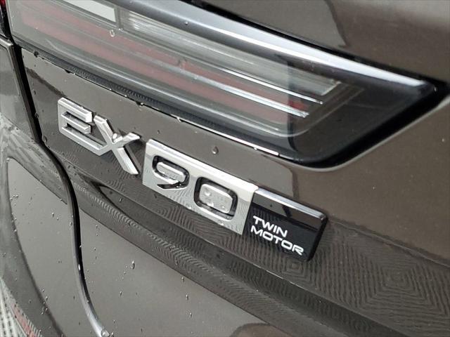 new 2025 Volvo EX90 car, priced at $81,290