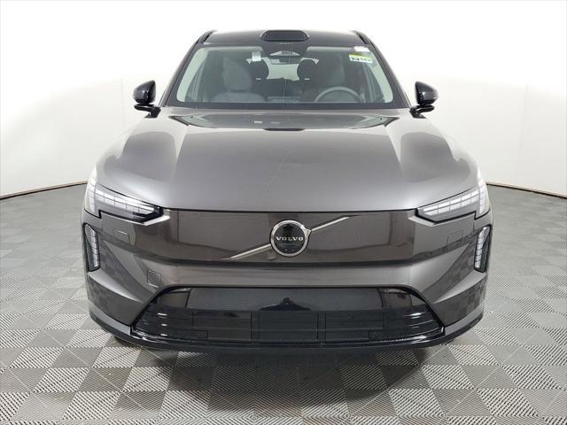 new 2025 Volvo EX90 car, priced at $81,290