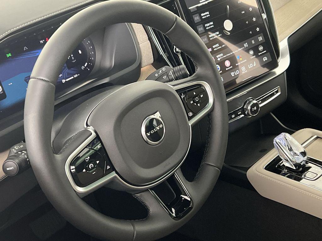 new 2026 Volvo XC90 car, priced at $71,825