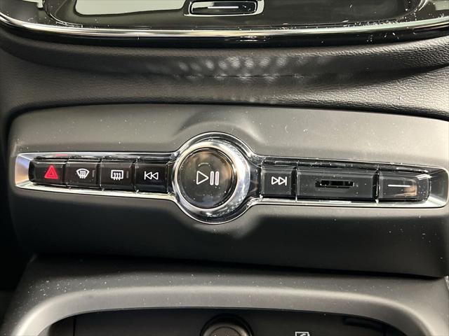 new 2025 Volvo XC40 car, priced at $49,795