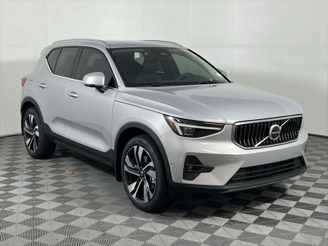 new 2025 Volvo XC40 car, priced at $49,795