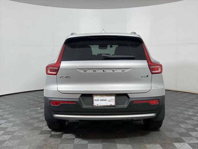 new 2025 Volvo XC40 car, priced at $50,795