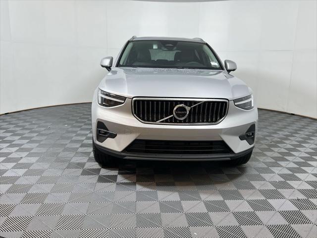 new 2025 Volvo XC40 car, priced at $50,795