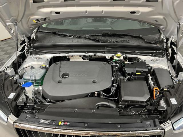 new 2025 Volvo XC40 car, priced at $50,795