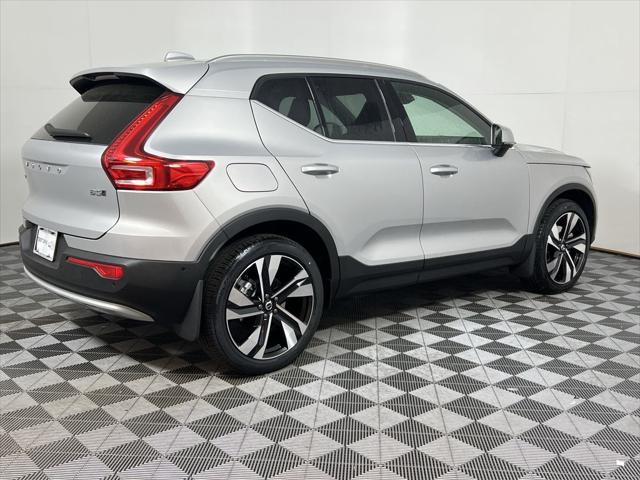 new 2025 Volvo XC40 car, priced at $50,795