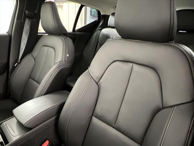 new 2025 Volvo XC40 car, priced at $49,795