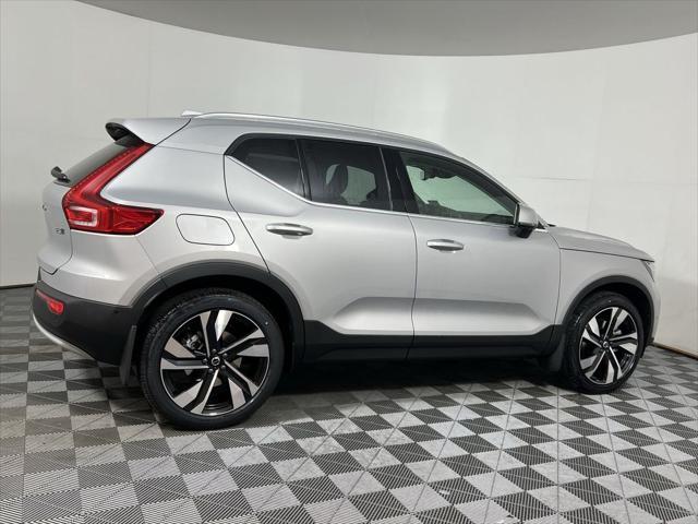 new 2025 Volvo XC40 car, priced at $50,795
