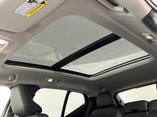 new 2025 Volvo XC40 car, priced at $50,795