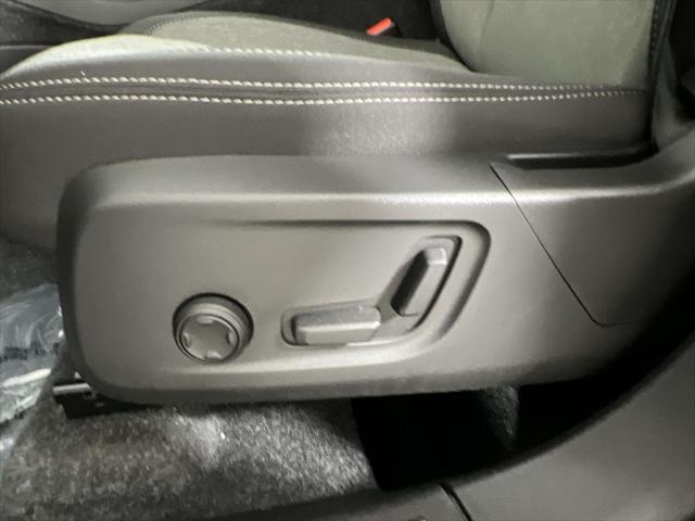used 2025 Volvo XC40 car, priced at $33,442