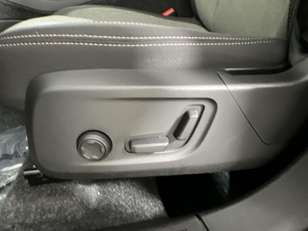 used 2025 Volvo XC40 car, priced at $31,701