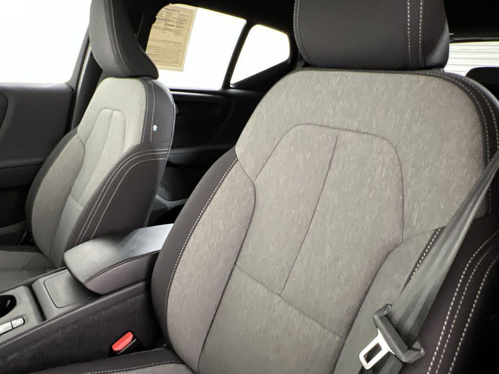 used 2025 Volvo XC40 car, priced at $31,701