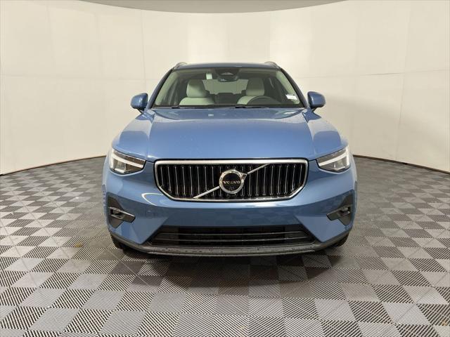 new 2025 Volvo XC40 car, priced at $45,795
