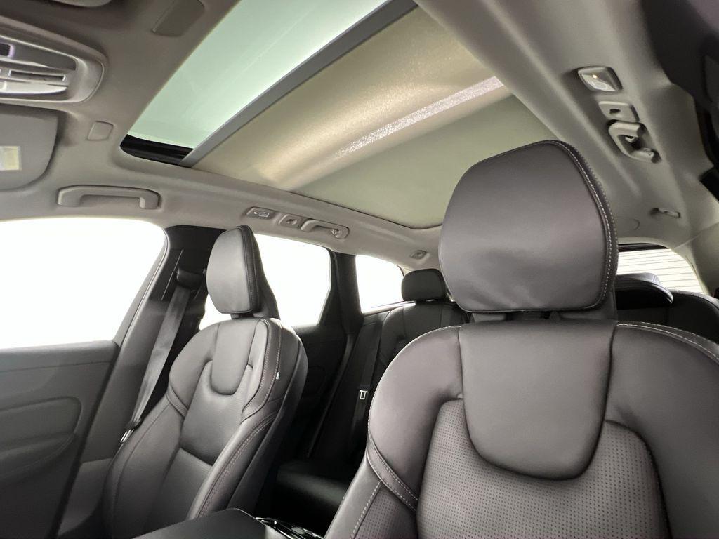 used 2022 Volvo XC60 car, priced at $33,966