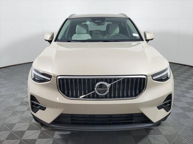 new 2025 Volvo XC40 car, priced at $50,775