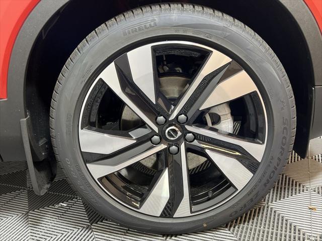 new 2025 Volvo XC40 car, priced at $49,795