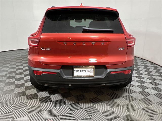 new 2025 Volvo XC40 car, priced at $49,795