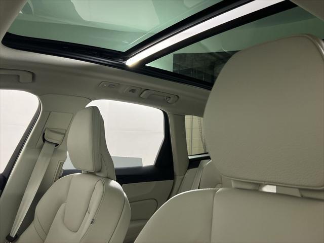new 2025 Volvo XC60 car, priced at $48,127