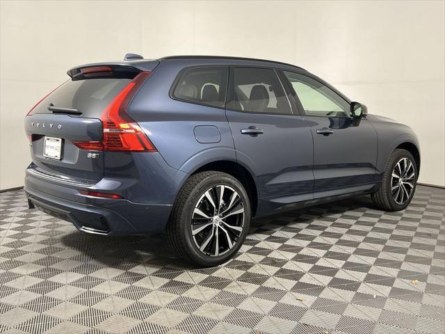 new 2025 Volvo XC60 car, priced at $48,127