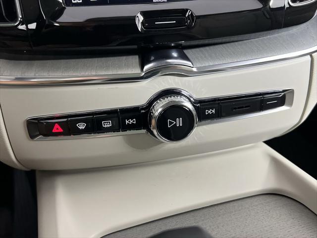 new 2025 Volvo XC60 car, priced at $48,127