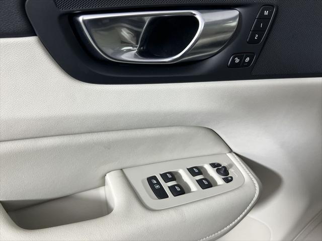 new 2025 Volvo XC60 car, priced at $48,127