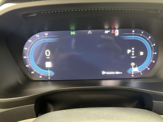 new 2025 Volvo XC40 car, priced at $50,795