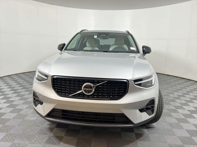 new 2025 Volvo XC40 car, priced at $50,795