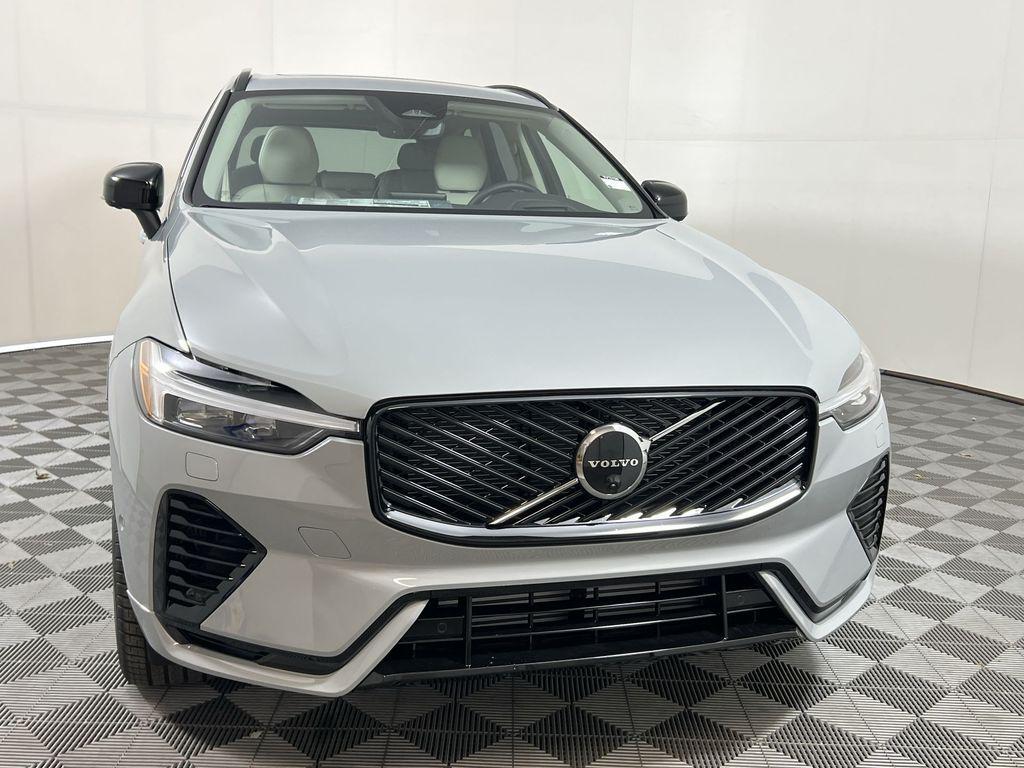 new 2026 Volvo XC60 Plug-In Hybrid car, priced at $74,235