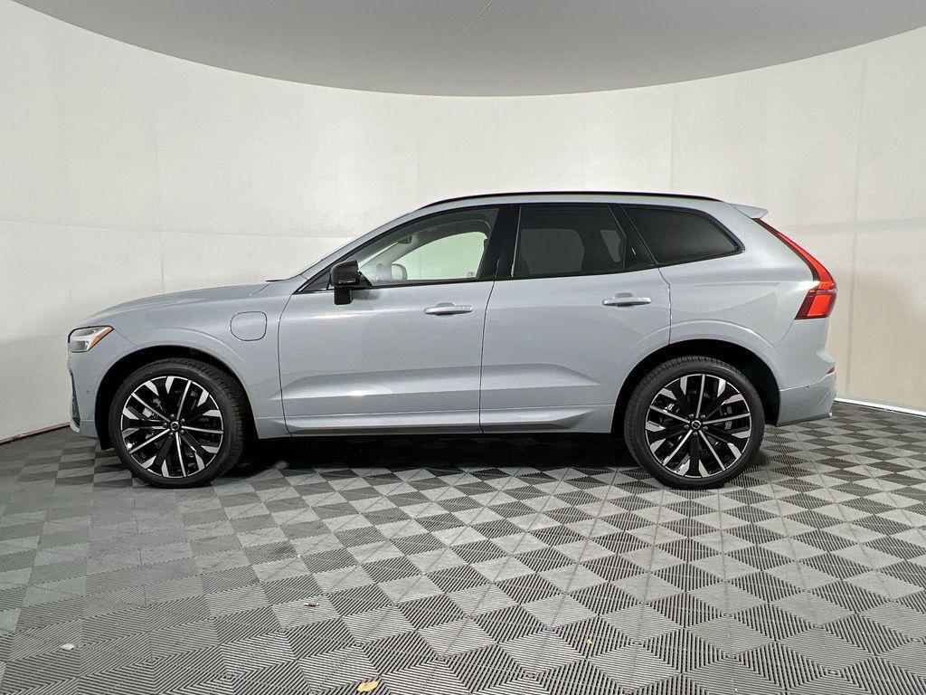 new 2026 Volvo XC60 Plug-In Hybrid car, priced at $74,235