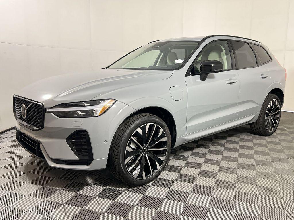 new 2026 Volvo XC60 Plug-In Hybrid car, priced at $74,235