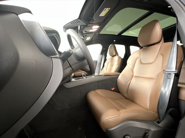 new 2025 Volvo XC60 car, priced at $55,360