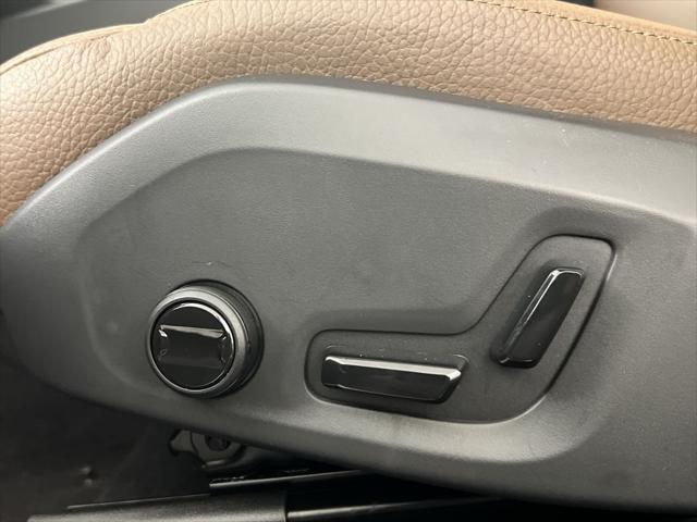 new 2025 Volvo XC60 car, priced at $55,360