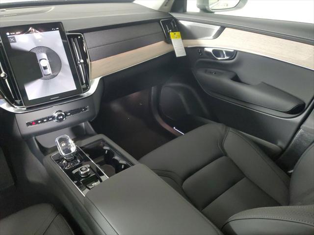 new 2025 Volvo XC90 car, priced at $67,655