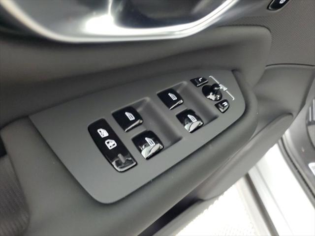 new 2025 Volvo XC90 car, priced at $67,655