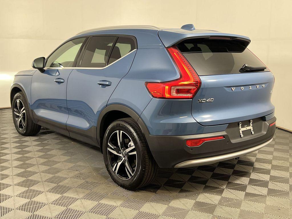 used 2025 Volvo XC40 car, priced at $32,959