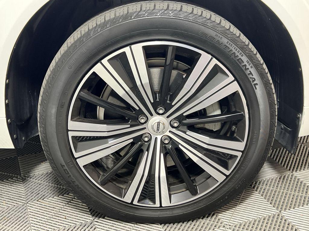 used 2022 Volvo XC60 car, priced at $36,780