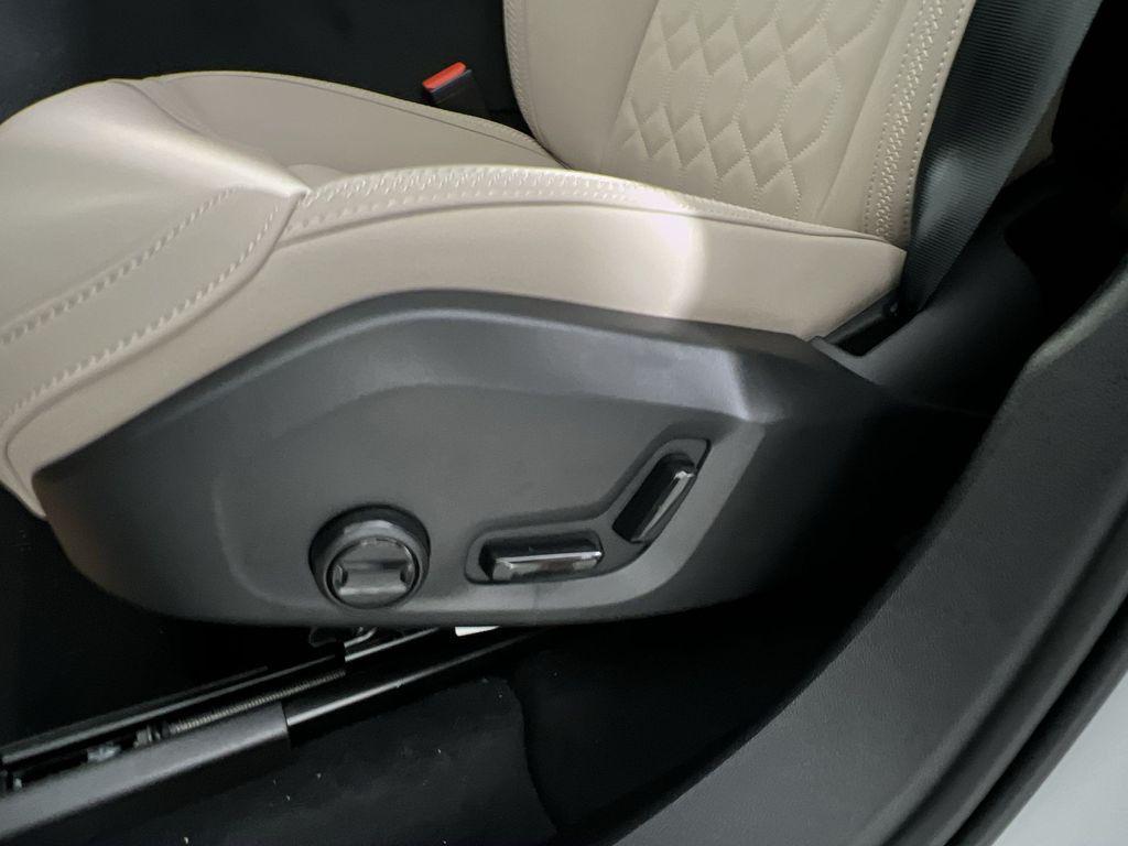 new 2026 Volvo XC60 Plug-In Hybrid car, priced at $68,285