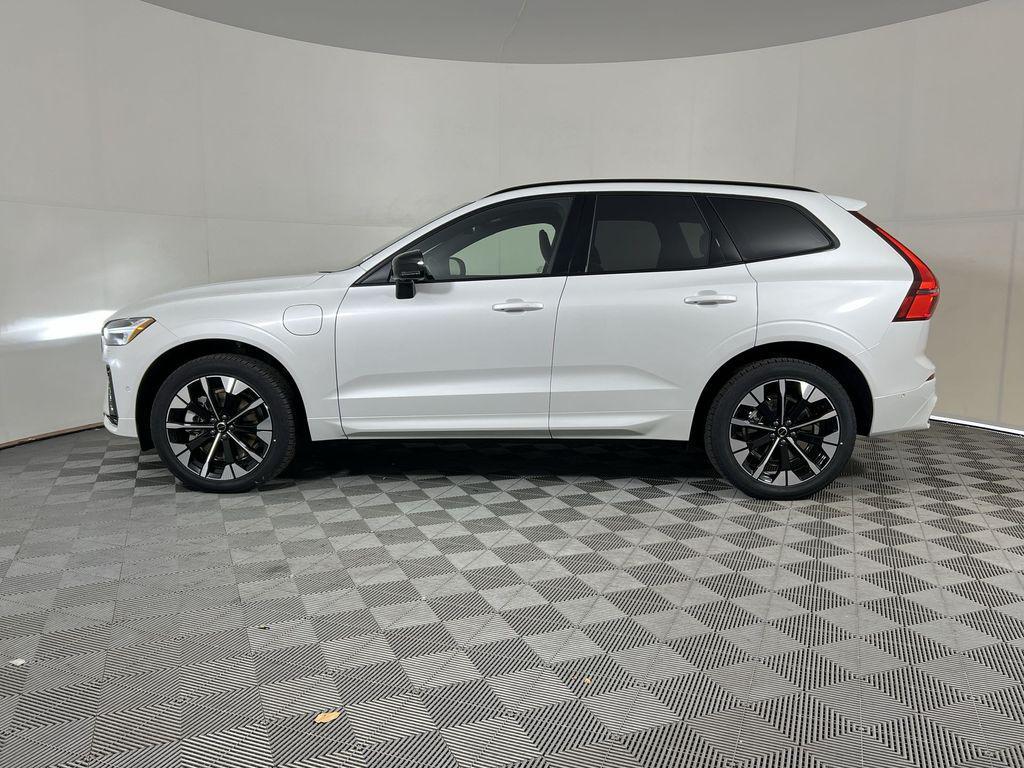 new 2026 Volvo XC60 Plug-In Hybrid car, priced at $68,285