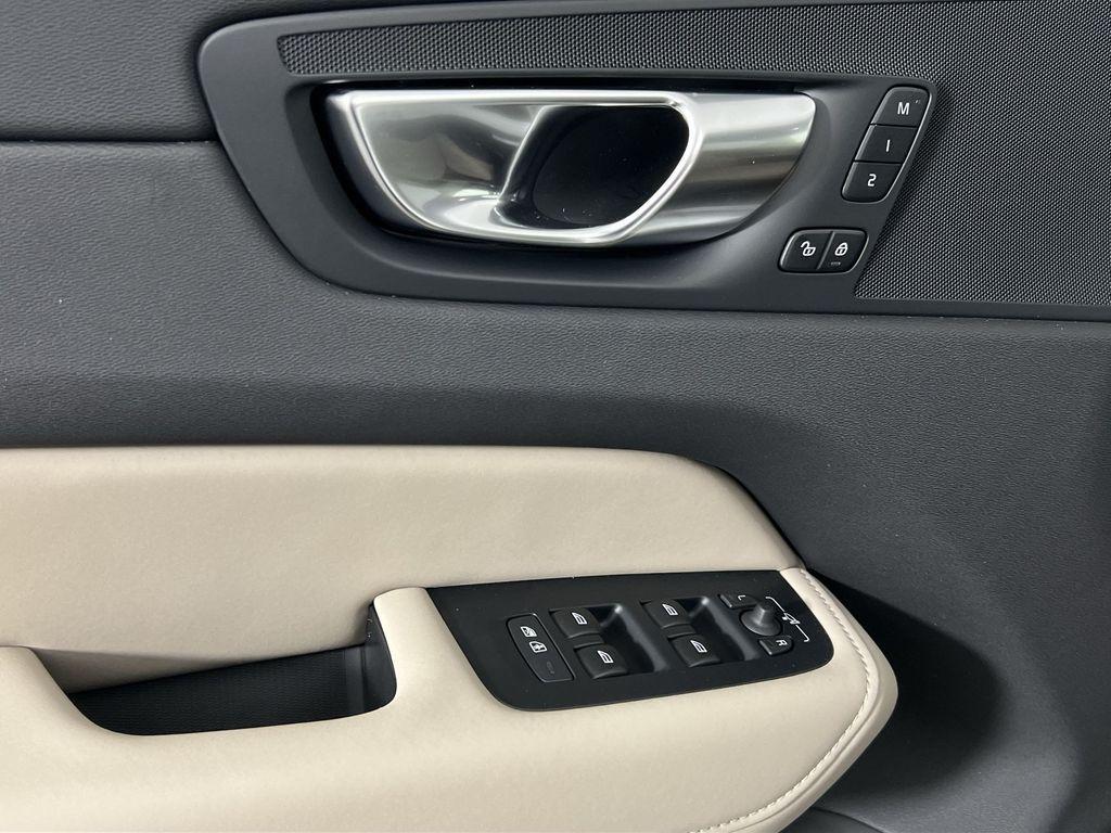 new 2026 Volvo XC60 Plug-In Hybrid car, priced at $68,285