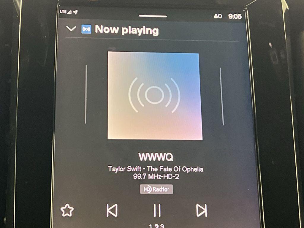 used 2023 Volvo XC40 Recharge Pure Electric car, priced at $29,663