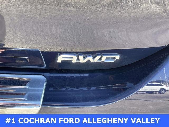 used 2023 Toyota Highlander car, priced at $36,362